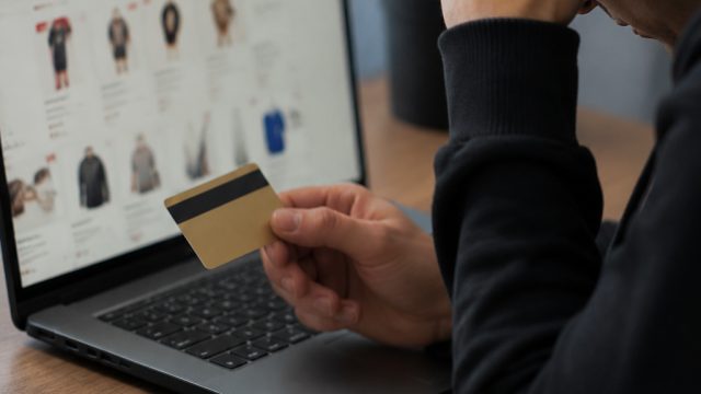 Understanding the Impact of Fake Websites on Online Shopping